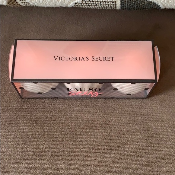*BRAND NEW* VS EAU SO SEXY SET OF 3 BATH BOMBS - Picture 2 of 2
